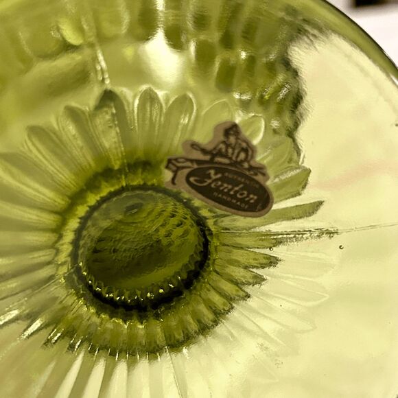 Vintage Fenton 18.5" Hobnail Swung Avocado Green Vase Avocado Green - Picture 6 of 6